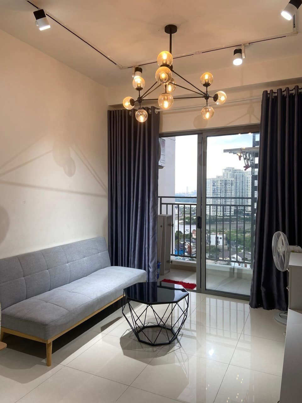 Bán GẤP căn hộ 2PN giá tốt chỉ 4,2 tỷ bao thuế phí The Sun Avenue