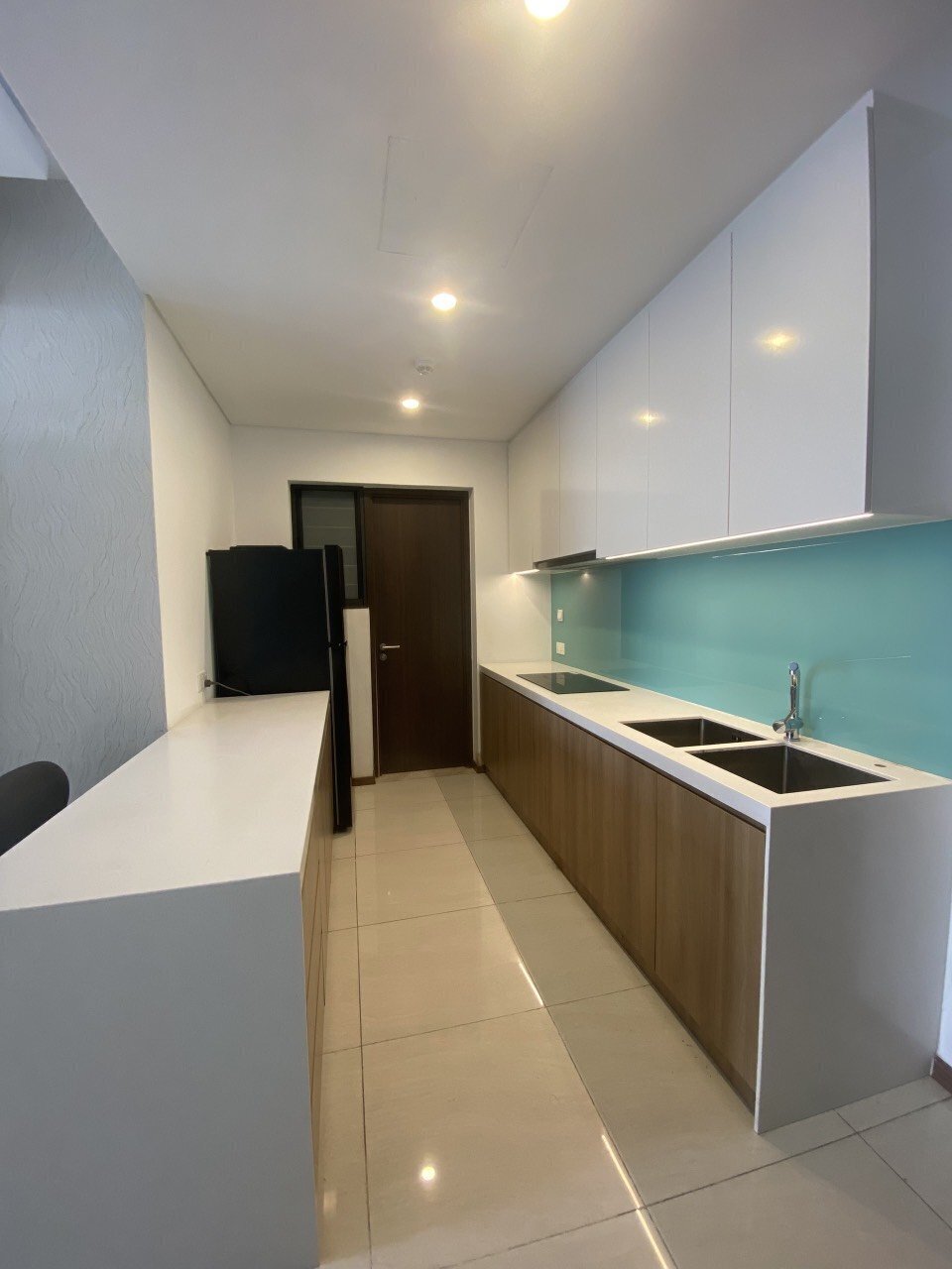 Thuê căn hộ 2 phòng ngủ One Verandah, vị trí đắc địa, tiện ích đầy đủ