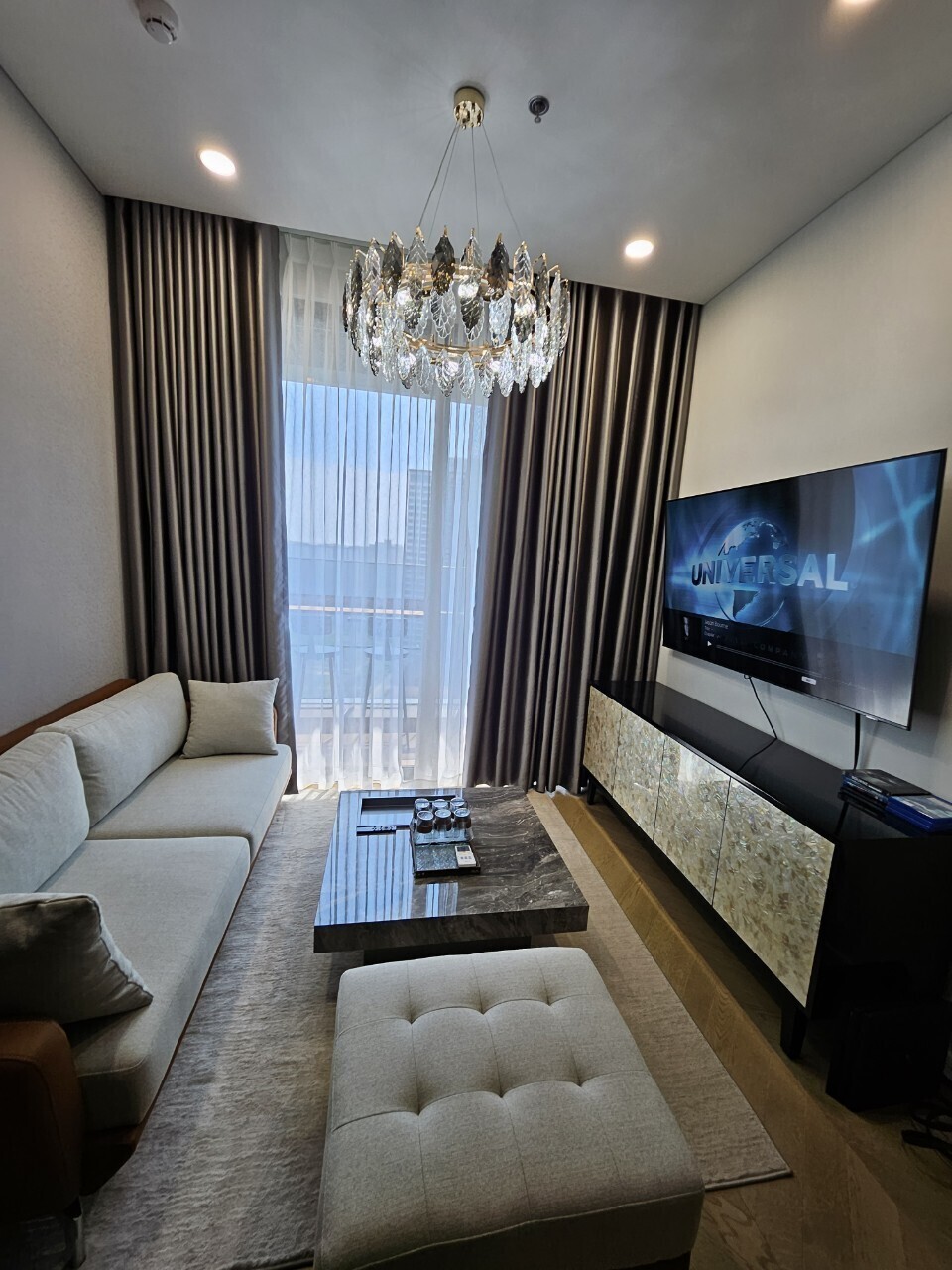 2 phòng ngủ full nội thất cao cấp giá 33 triệu 70m2 Lumiere Riverside