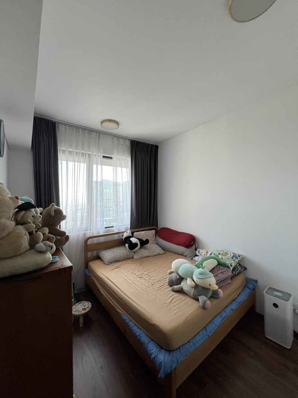 Cho thuê căn 1 phòng ngủ One Verandah, tầng cao thoáng mát nội thất cơ bản