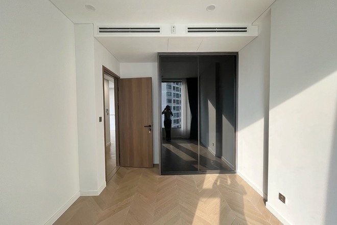 3 phòng ngủ nội thất cơ bản giá 33 triệu 95m2 Lumiere Riverside