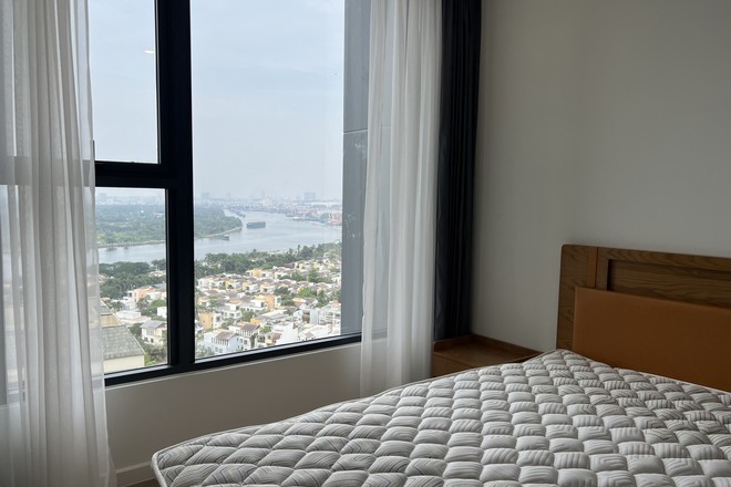 Cho thuê căn hộ 2pn Lumiere Riverside full nội thất chuyển vào ở ngay