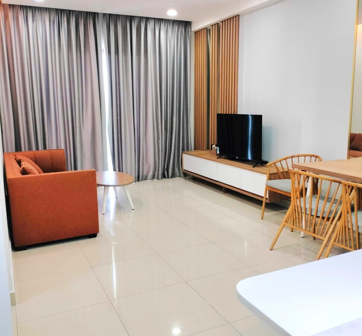 Đơn Giản Nhưng Vẫn Vô Cùng Tiện Nghi Và Dễ Chịu - The Sun Avenue 3PN