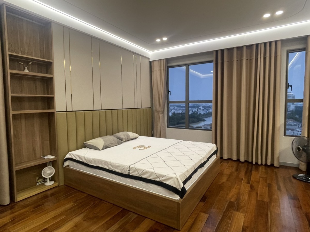 Chuyển Nhượng 3PN Diện Tích Lớn Giá Cực Mềm – The Sun Avenue 3PN