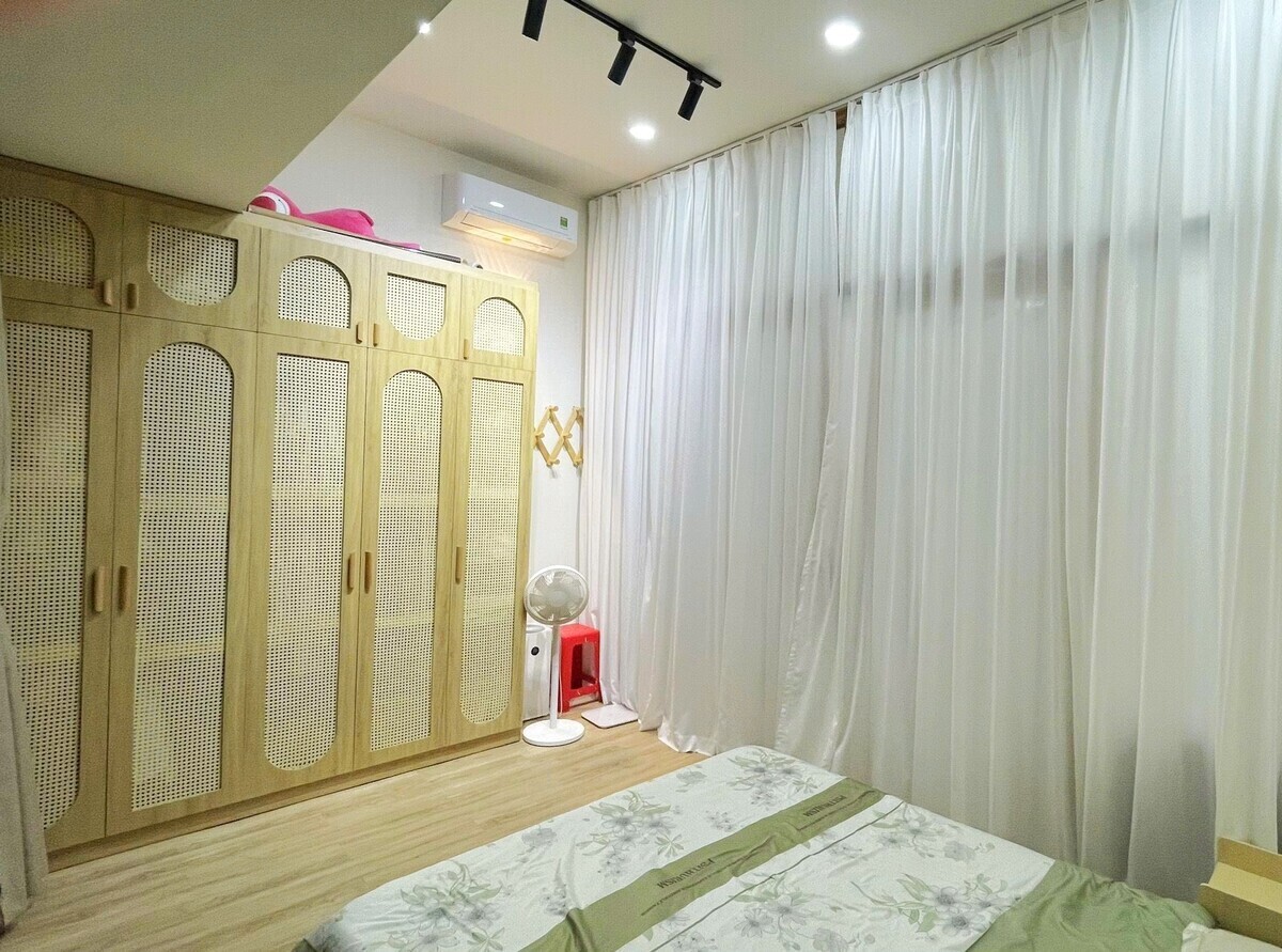 Studio Rộng Rãi Thoáng Mát Và Cực Kỳ Thuận Tiện – The Sun Avenue Studio