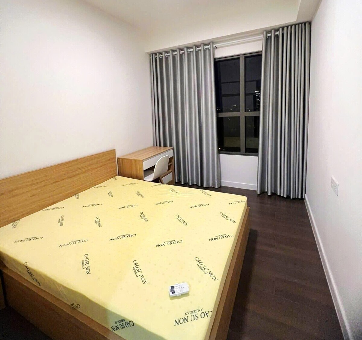 Giá Cực Sốc Cho Căn Hộ 2PN Nội Thất Đẹp - The Sun Avenue 2PN