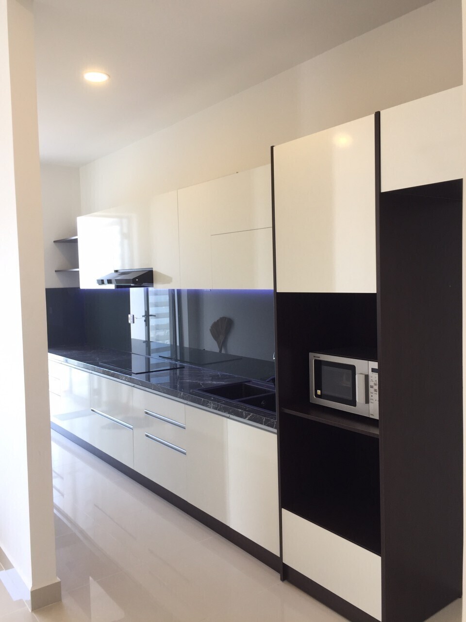 BÁN CĂN 3PN-105 M2, GIÁ 6.8 TỶ VIEW TRỰC DIỆN SÔNG