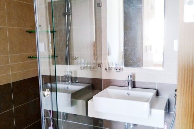 2PN CHO THUÊ GIÁ RẺ 16 TRIỆU/ THÁNG THE SUN AVENUE