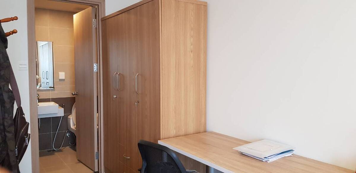 2PN- Tầng hồ bơi, cho thuê 16 triệu không bao phí quản lý, trống sẵn.