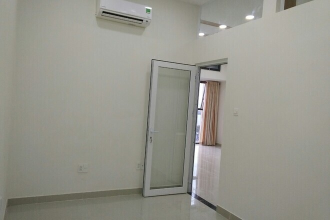 Diện tích 52 m2, văn phòng cần cho thuê 12.5 triệu/ tháng The sun avenue