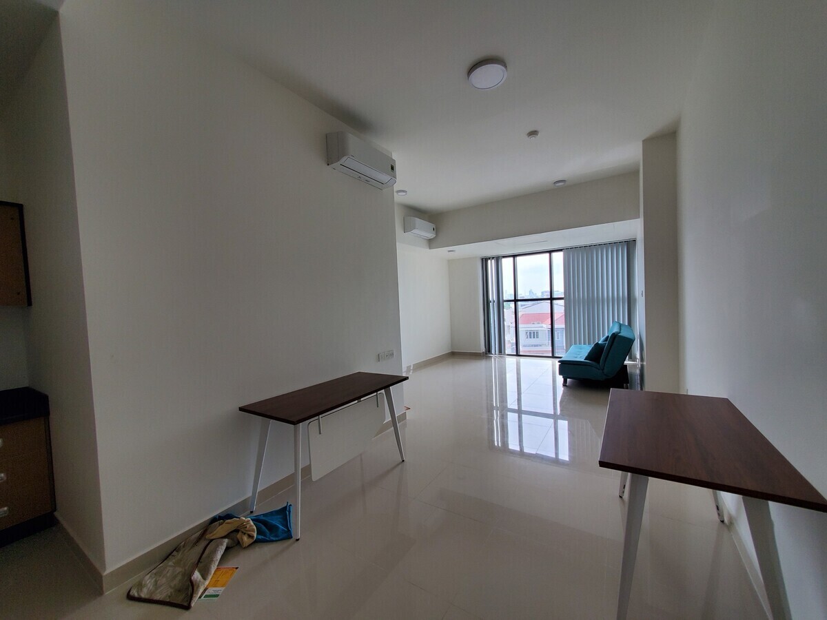 Văn phòng 42 m2, the sun trống sẵn cần cho thuê 12 triệu/tháng