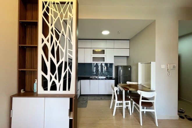 2PN- Tầng trung view landmark 81, cho thuê 16 triệu không bao phí quản lý.