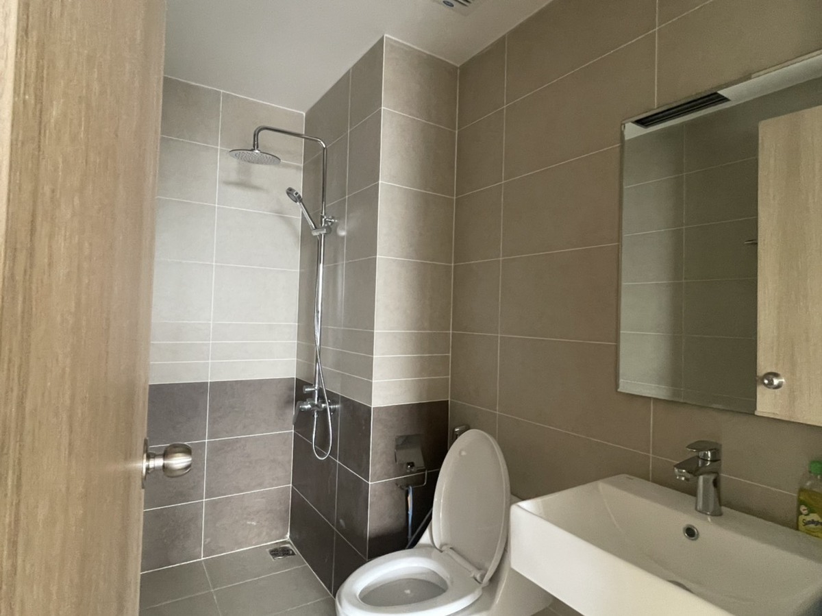 2PN- Nội thất cơ bản bán 4.2 tỷ bao thuế phí