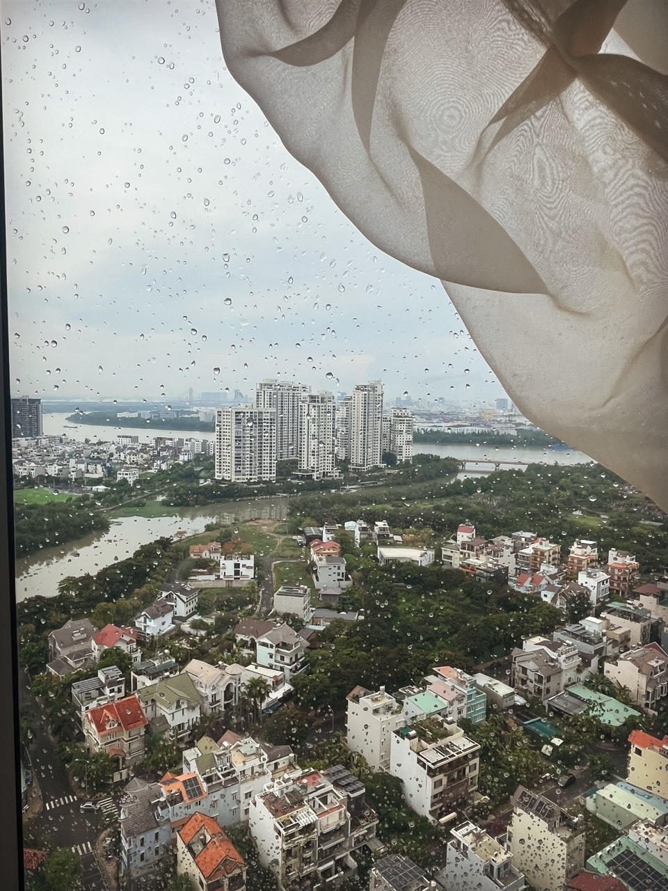 BÁN CĂN 2PN- NỘI THẤT CHỈNH CHU- VIEW TRỰC DIỆN SÔNG