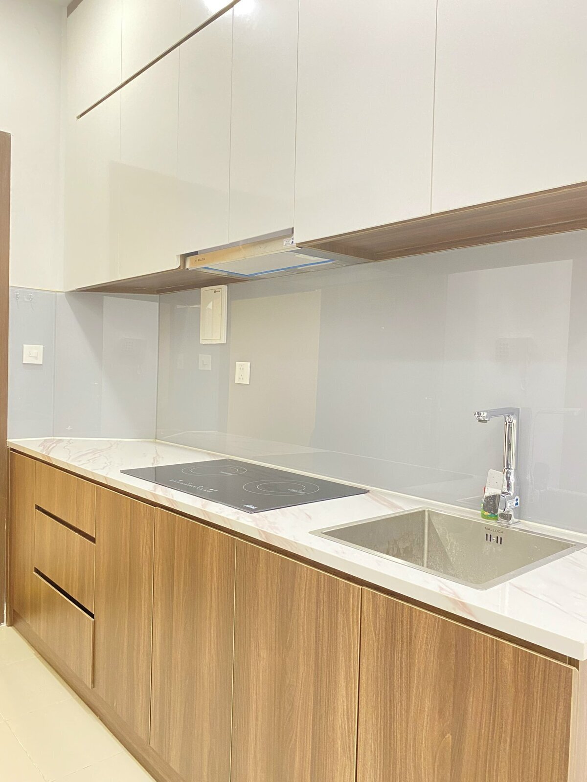 Văn phòng 32 m2, trống sẵn cho thuê 10 triệu/ tháng The sun avenue