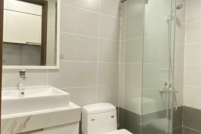 Văn phòng 32 m2, trống sẵn cho thuê 10 triệu/ tháng The sun avenue