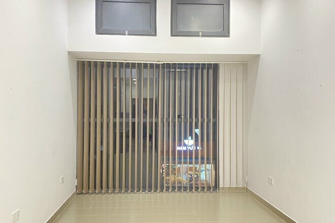 Văn phòng 32 m2, trống sẵn cho thuê 10 triệu/ tháng The sun avenue