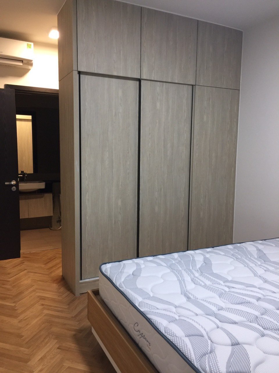 2BR-TRỐNG SẴN FELIZ EN VISTA 21 TRIỆU/ THÁNG