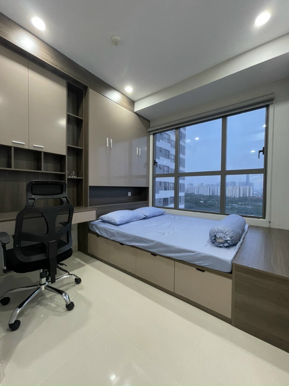 1PN- 37 M2 THE SUN CHO THUÊ 14 TRIỆU/ THÁNG CÓ PHÒNG RIÊNG