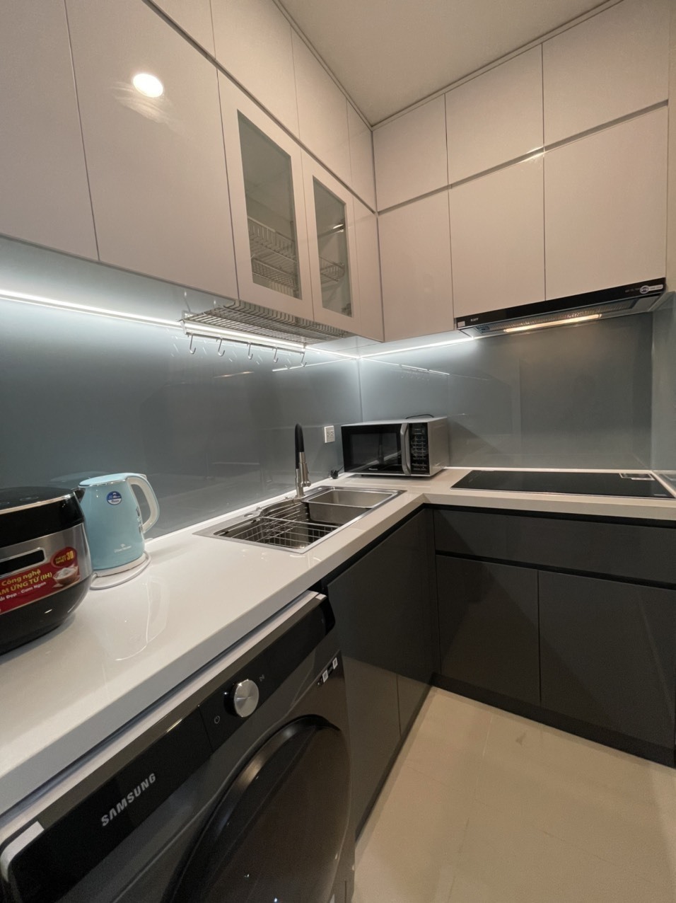 1PN- 37 M2 THE SUN CHO THUÊ 14 TRIỆU/ THÁNG CÓ PHÒNG RIÊNG