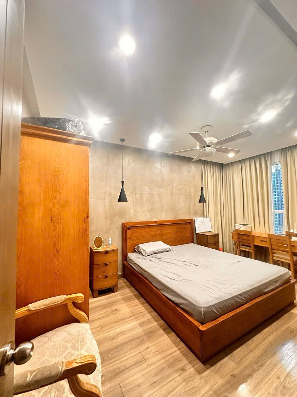 Duplex 4PN- Vista Verde cho thuê 45 triệu/ tháng