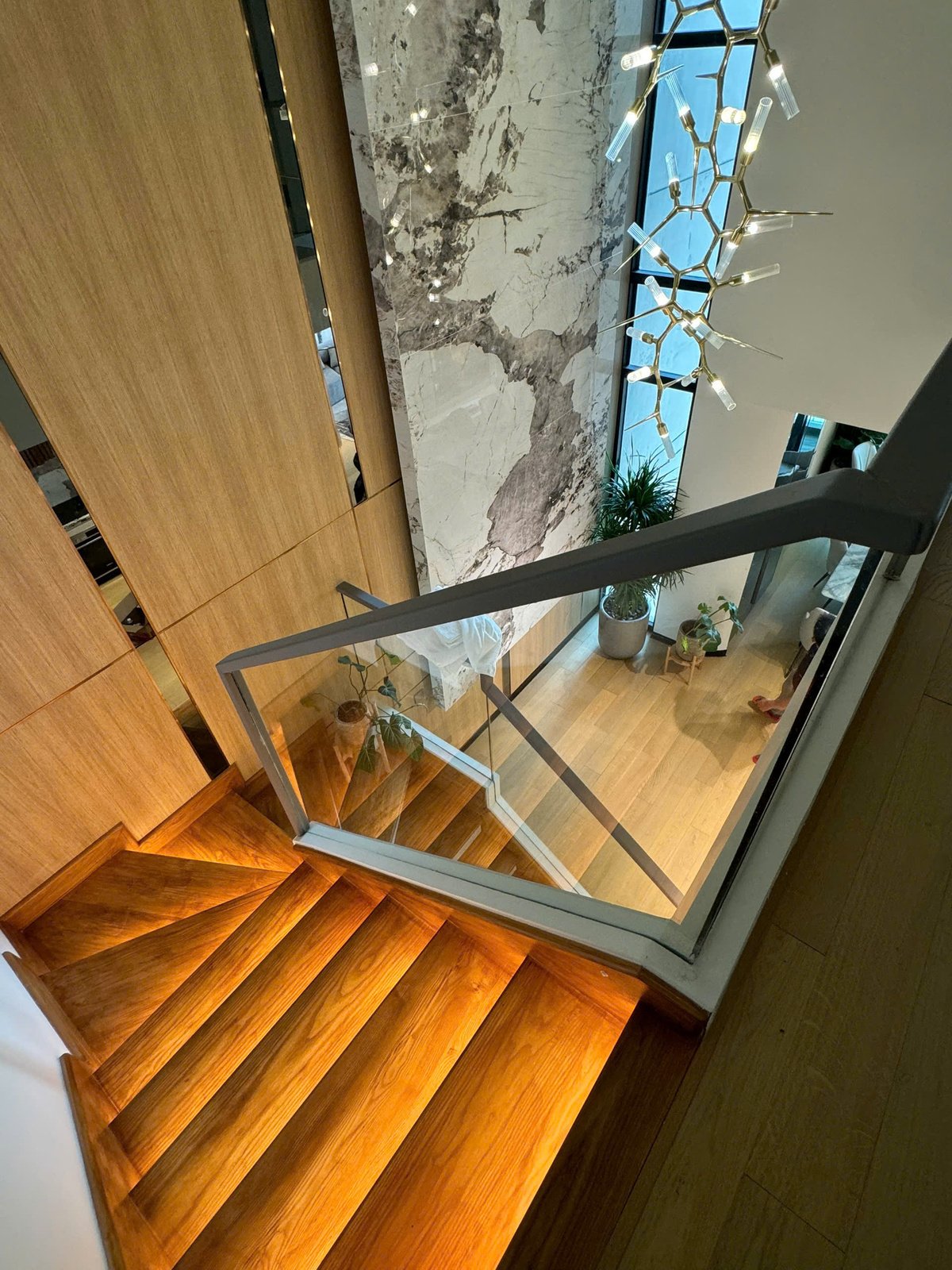 3PN Chỉnh sửa thành 2, cho thuê 2000$ nội thất cao cấp Feliz en vista