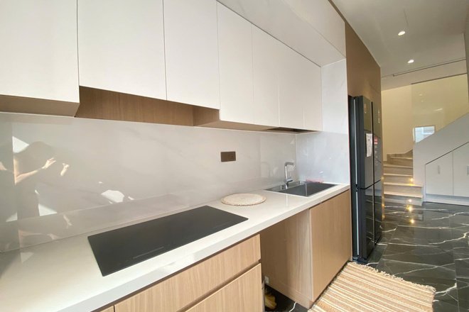 CĂN HỘ DUPLEX 3PN – 185m² – VIEW SÔNG SÀI GÒN – FULL NỘI THẤT CAO CẤP – GIÁ CHO THUÊ 3000$/THÁNG