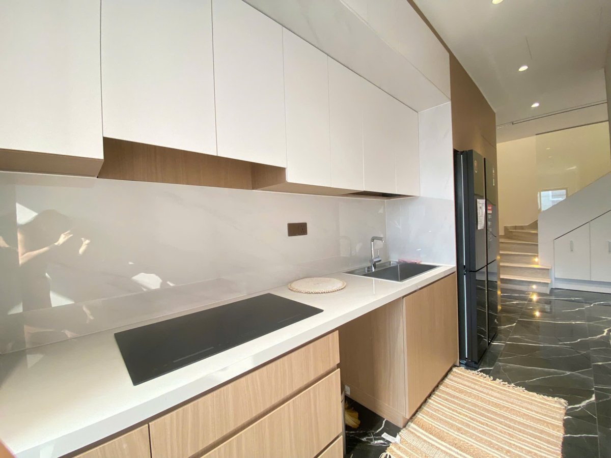 CĂN HỘ DUPLEX 3PN – 185m² – VIEW SÔNG SÀI GÒN – FULL NỘI THẤT CAO CẤP – GIÁ CHO THUÊ 3000$/THÁNG