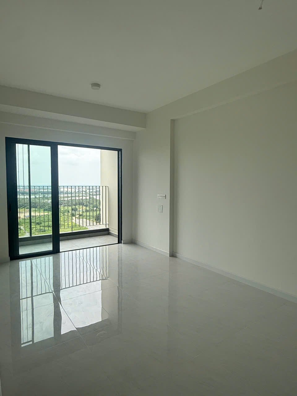 3PN-89 M2 CHO THUÊ GIÁ 18 TRIỆU/THÁNG NHÀ TRỐNG