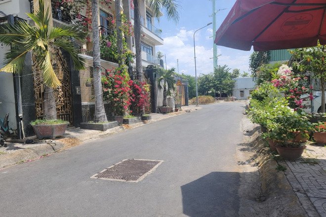 MẶT TIỀN KINH DOANH NỘI KHU DÂN CƯ VĂN MINH CỰC VIP 10x21m2 bán 37 tỷ