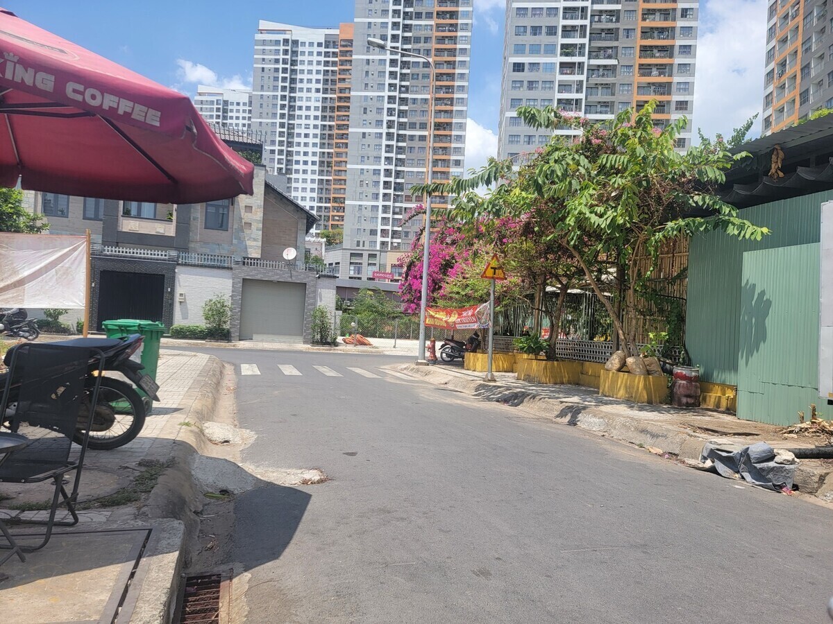 MẶT TIỀN KINH DOANH NỘI KHU DÂN CƯ VĂN MINH CỰC VIP 10x21m2 bán 37 tỷ