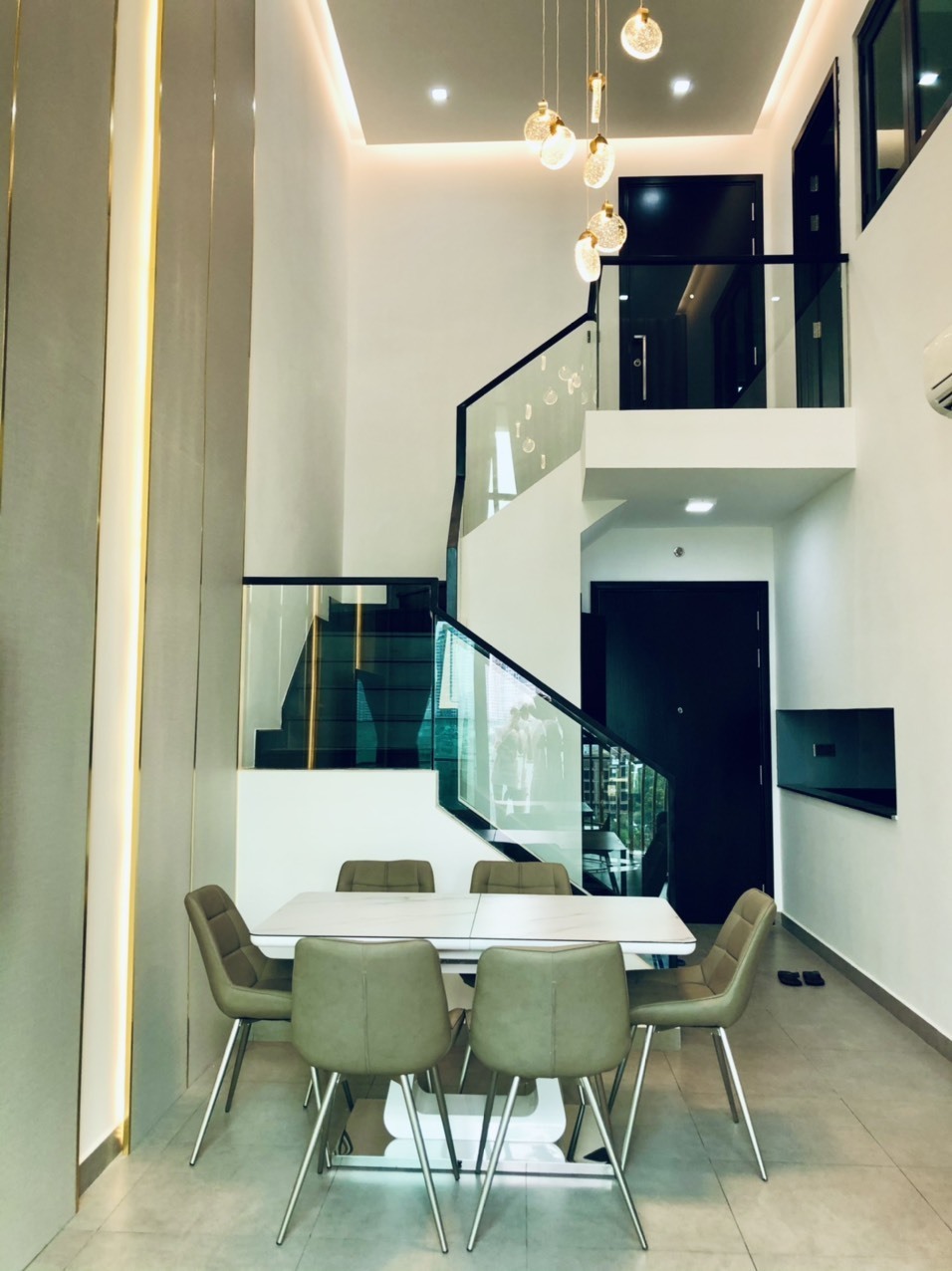 BÁN CĂN 2PN DUP -103 M2 GIÁ 12 TỶ FULL NỘI THẤT