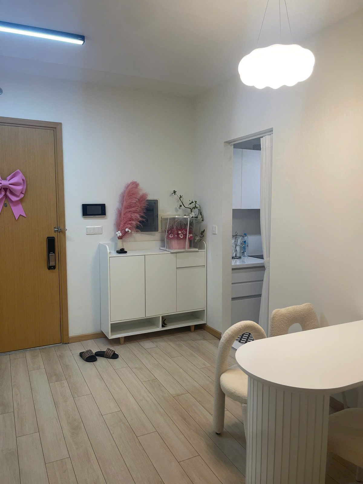 BÁN CĂN HỘ 1PN- 62 M2 FULL NỘI THẤT ĐÃ CÓ SỔ 6.95 TỶ VISTA VERDE