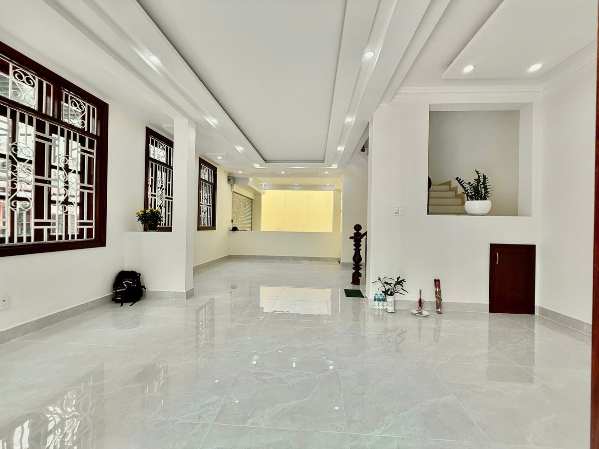 NHÀ PHỐ 2 HAI MẶT TIỀN ĐƯỜNG THÂN VĂN NHIẾP 6,8x16 GIÁ 38 TỶ