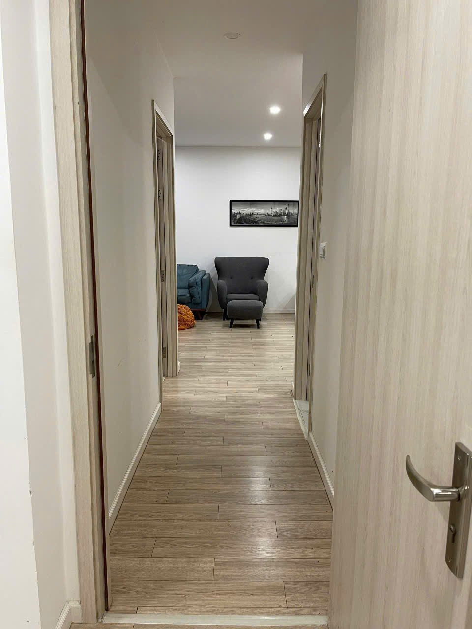 BÁN CĂN HỘ 2PN-82 M2 VISTA VERDE GIÁ 8.3 TỶ MR THUẬN