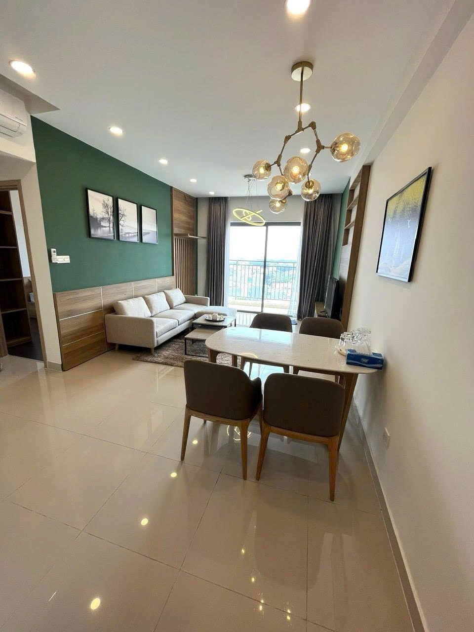 Cho thuê The Sun Avneue-96 m2 full nội thất, giá thuê 22 triệu/ tháng