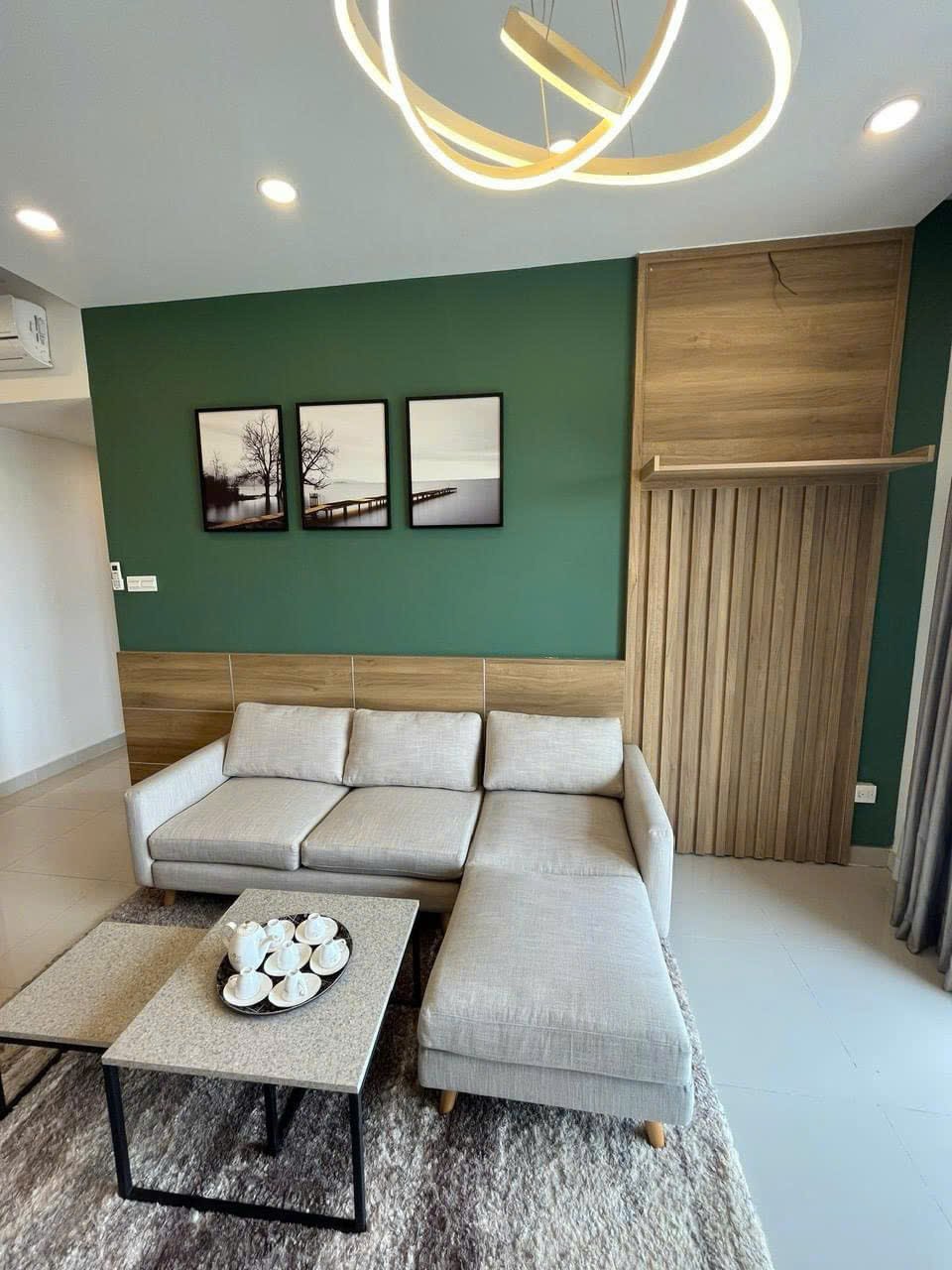 Cho thuê The Sun Avneue-96 m2 full nội thất, giá thuê 22 triệu/ tháng