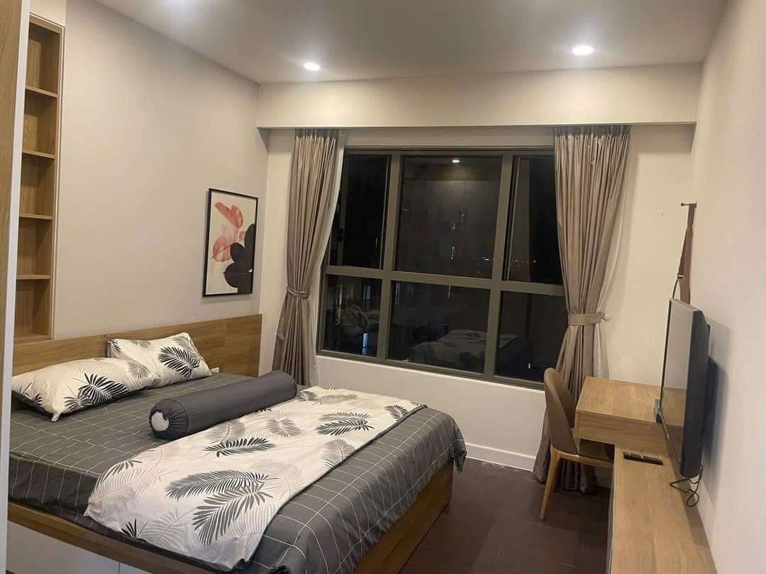 Cho thuê The Sun Avneue-96 m2 full nội thất, giá thuê 22 triệu/ tháng