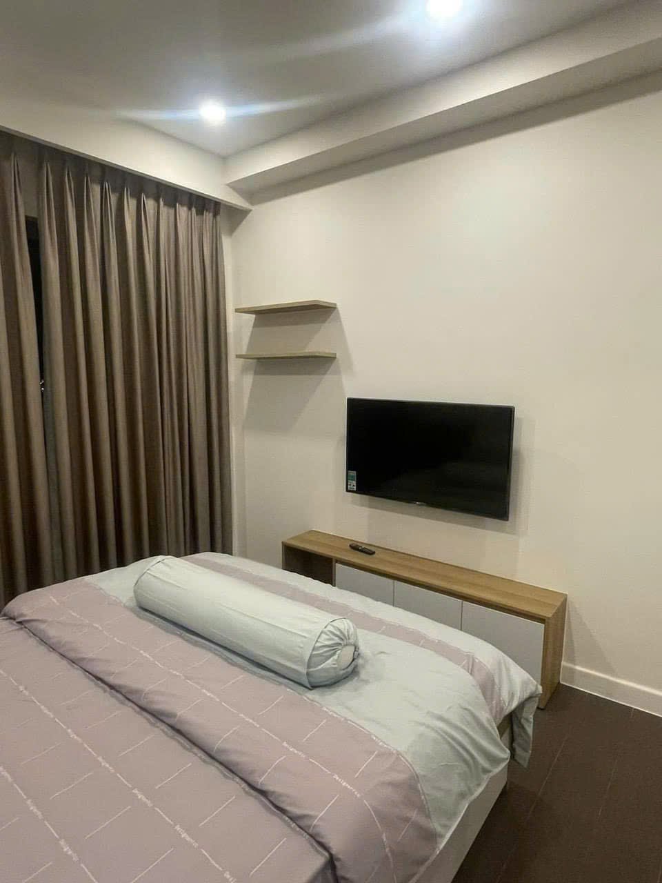 Cho thuê The Sun Avneue-96 m2 full nội thất, giá thuê 22 triệu/ tháng