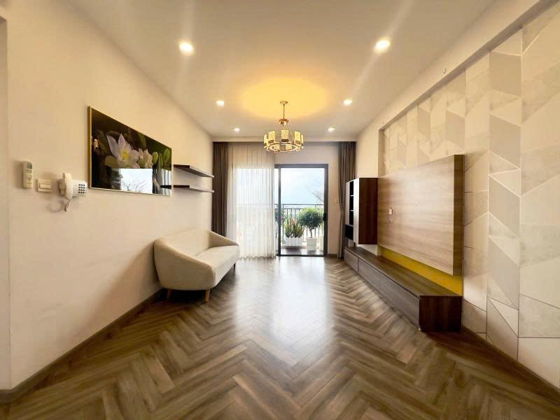 BÁN 3PN-96 M2 TẦNG TRUNG CÓ NỘI THẤT SẴN SỔ GIÁ 10 TỶ