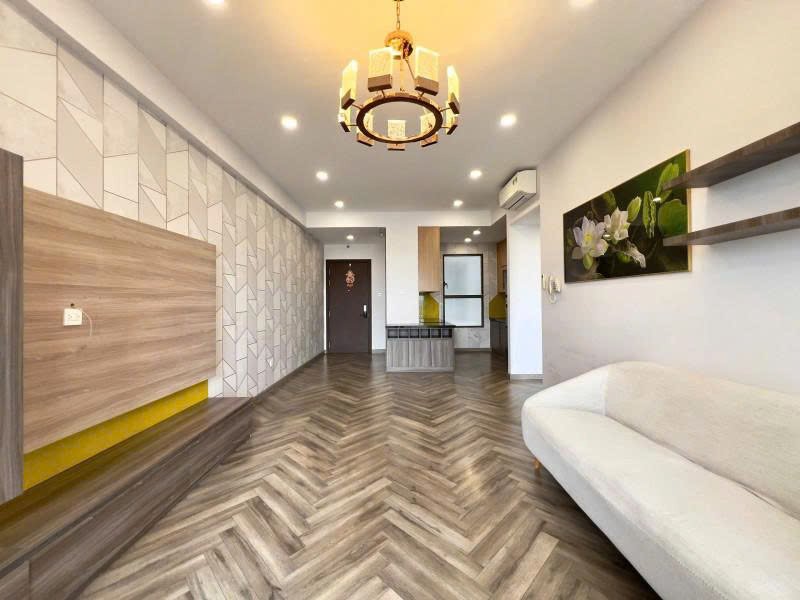 BÁN 3PN-96 M2 TẦNG TRUNG CÓ NỘI THẤT SẴN SỔ GIÁ 10 TỶ