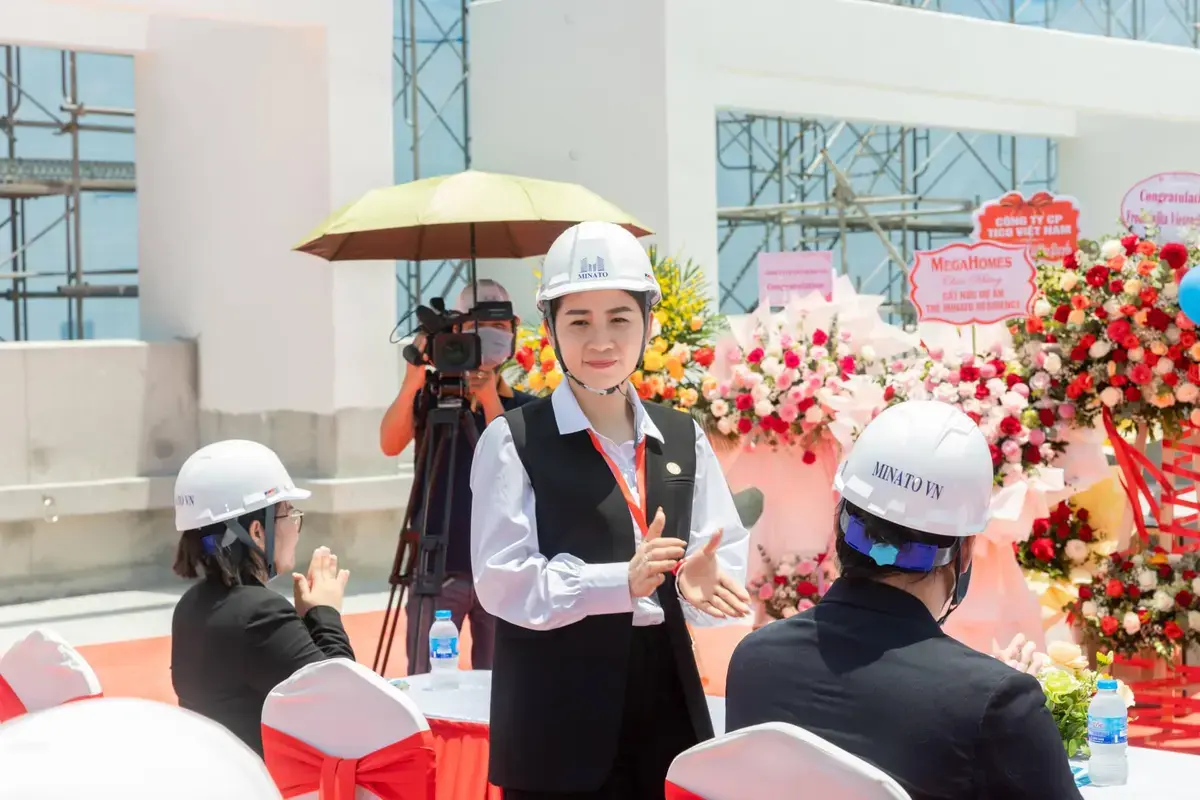 23-minato-5489jkr89543uhrf43