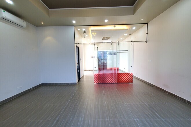 Văn Phòng Cần Bán The Sun Avenue - 56m2 Có Ngăn Phòng Kính Riêng