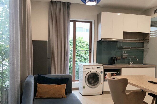 Cho thuê căn hộ 1 Phòng ngủ Đầy đủ nội thất - Khu căn hộ dịch vụ cách The Sun Avenue 2 phút đi bộ