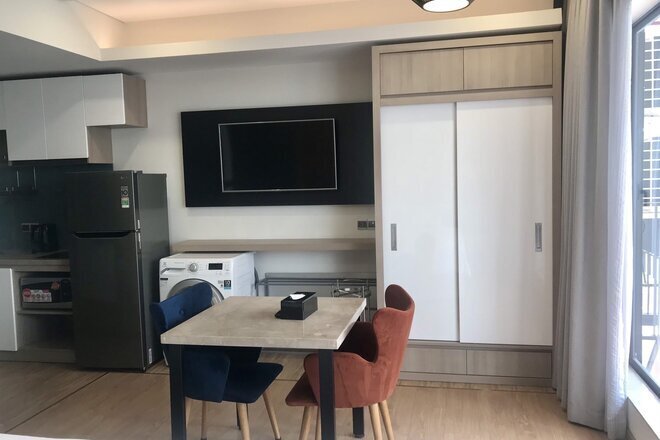 Cho thuê căn hộ Studio Đầy đủ nội thất - Khu căn hộ dịch vụ cách The Sun Avenue 2 phút đi bộ