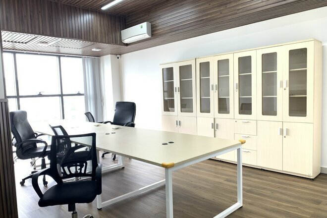 Văn Phòng Officetel The Sun Avenue Cho Thuê 13 Triệu/Tháng Có Bàn Ghế Làm Việc