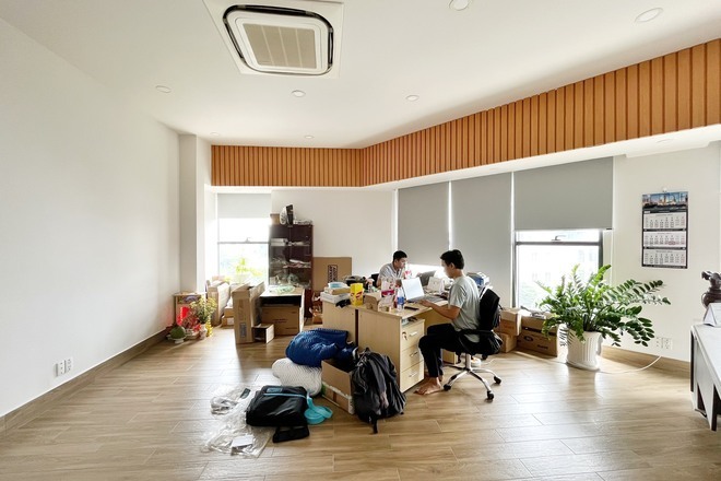 Cho Thuê Văn Phòng The Sun Avenue 14 Triệu/Tháng 51m2 Nội Thất Cơ Bản Có Bếp