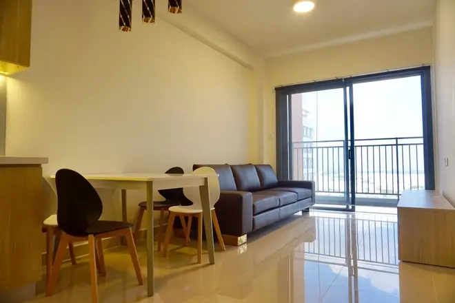 Cho Thuê Căn Hộ 2 Phòng Ngủ 75m2 Ban Công Dài Rộng View Triệu Đô - Giá 17 Triệu