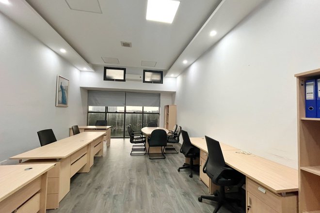 Cần Cho Thuê Văn Phòng Full Bàn Ghế Giá 12tr/tháng - 45m2