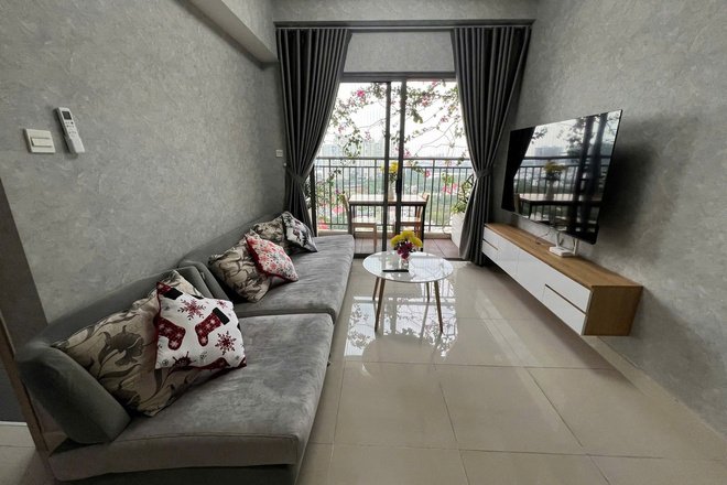 Cho thuê căn hộ 3 Phòng ngủ -105m2 The Sun Avenue Giá 22 triệu